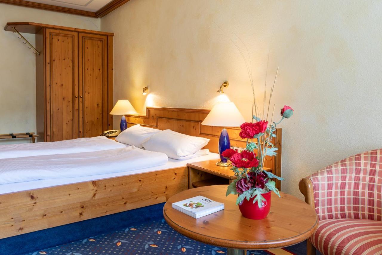 Sackmann Wanderhotel ไบเออร์สบรอนน์ ภายนอก รูปภาพ